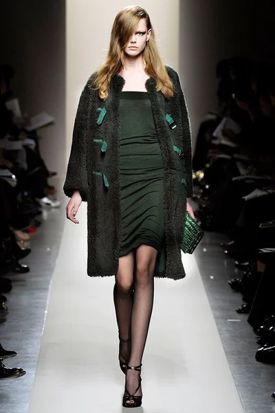 Look 8
